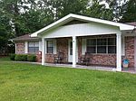 423 N Main St, Poplarville, MS