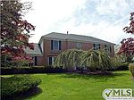 10 Chestnut Ct, Marlboro, NJ