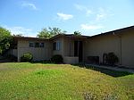 7902 Beaver Lake Dr, San Diego, CA