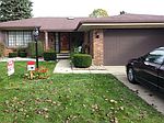 15230 Adams Ct, Livonia, MI