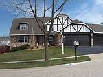 641 Regal Ln, Algonquin, IL