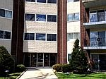 5540 Walnut Ave APT 16A, Downers Grove, IL