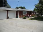 604 3rd St, Underwood, IA
