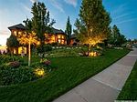 1077 E Eaglewood Dr, North Salt Lake, UT