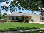 1109 Geneva St, Shorewood, IL