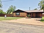 1150 W Eden St, Munday, TX