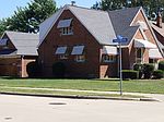 351 E 272nd St, Euclid, OH