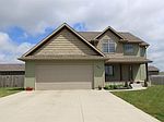 207 Quail Dr, Hudson, IA