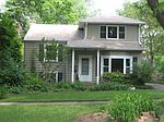 4505 Linscott Ave, Downers Grove, IL
