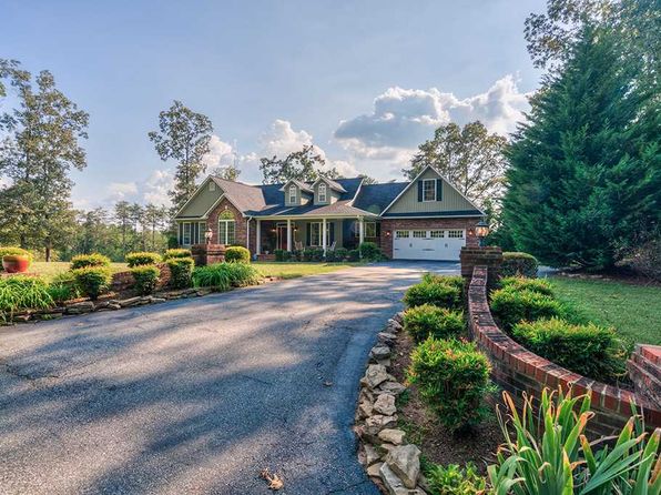 tryon singles New single-family homes starting from the $340's available in tryon at wake forest, a charming family-oriented community just 15 minutes from raleigh or durham and offering the perfect mix. tryon singles New single-family homes starting from the $340's available in tryon at wake forest, a charming family-oriented community just 15 minutes from raleigh or durham and offering the perfect mix.