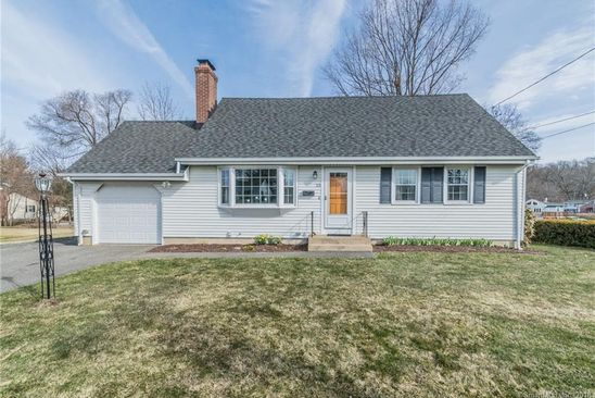 15 Pinnacle Rd Plainville Ct 06062 Realestate Com
