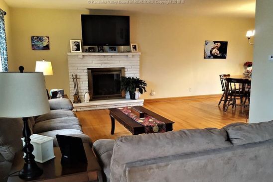 921 S Walnut St Saint Albans Wv 25177 Realestate 3 Bed 1 2 Bath At 921 S Walnut St Saint Albans Wv